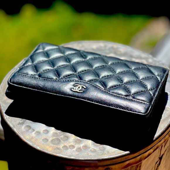 Vintage CHANEL Quilted Black Leather Clutch - Picture 1 of 5
